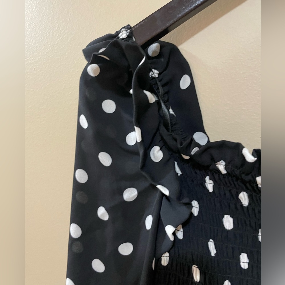 NY&Co Polka Dot Smocked Long Sleeve Top size XS